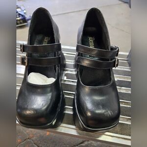 Demonia Pac08 platform shoes. Size 6